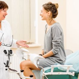 Қышу, ашыту, бөлінділер: қынаптағы ашытқы инфекция кезінде не істеу керек